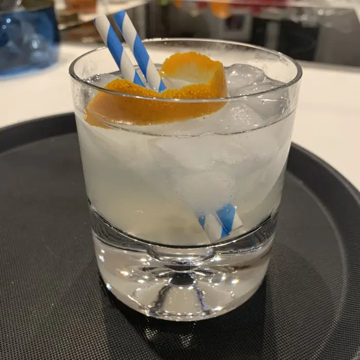 Gin Sling (Alcoholic Ordinary Drink Old-fashioned glass)